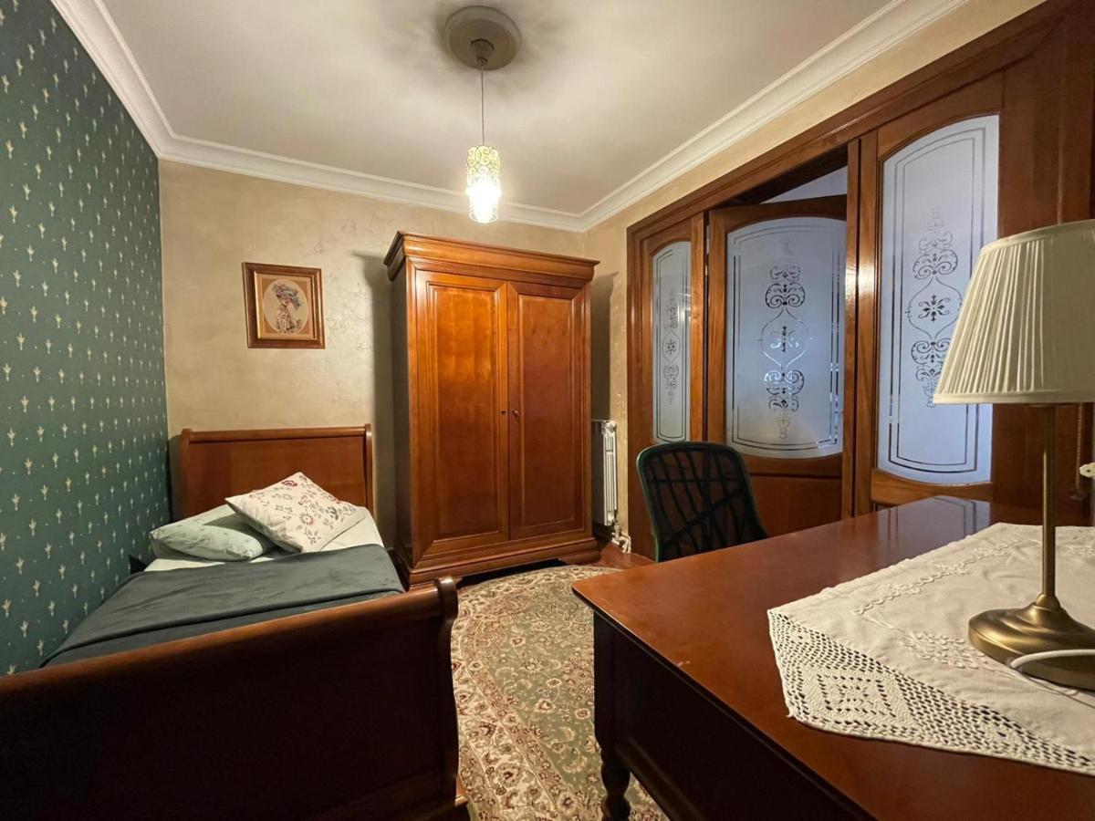 Apartament Boem In Inima Orasului Craiova Apartment Exterior photo